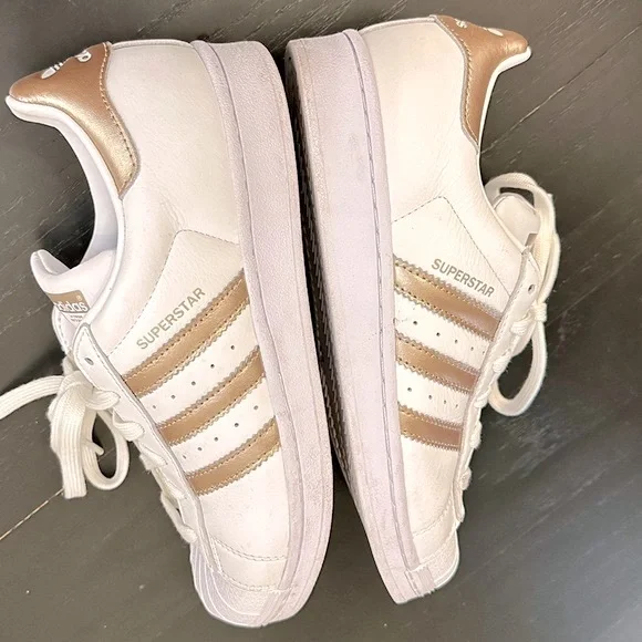 Adidas superstar shell toe white gold stripes size 7 - Picture 3 of 10